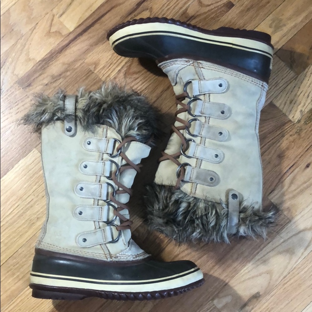 NWOT Sorel Joan of Arctic Boots